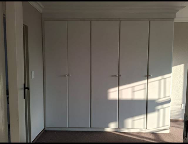 1 BEDROOM FLAT TO LET IN VAALPARK